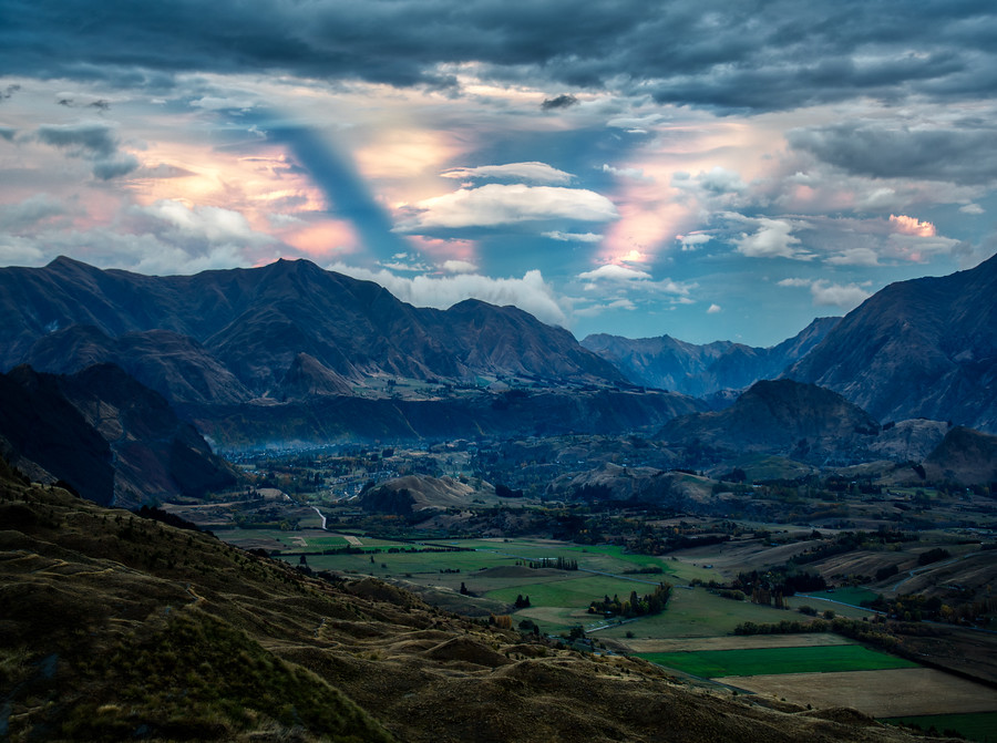 Moody-Coronet-Coince-dans-les-douanes