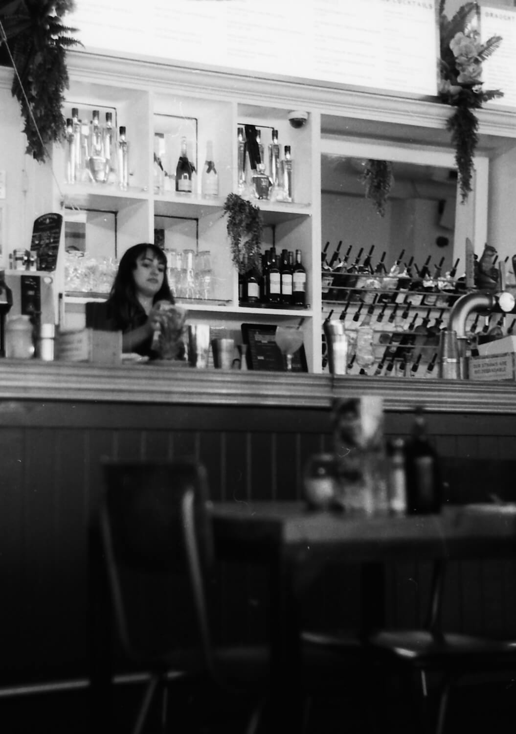 5 Images... D'ILFORD FP4 PLUS avec mon nouveau clone Contax (format 35mm / EI 100 / Kiev-4a + Jupiter 8M 50mm f/2) - par John Tarrant