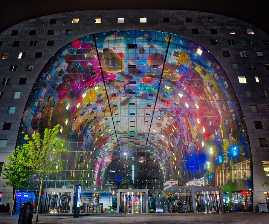 Adventuring In Rotterdam Vivre-a-Rotterdam-–-Coince-dans-les-douanes