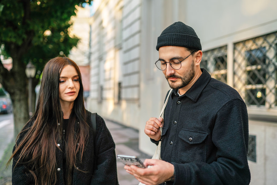 Style de rue, portrait de couple lifestyle par Olha Dobosh sur 500px.com