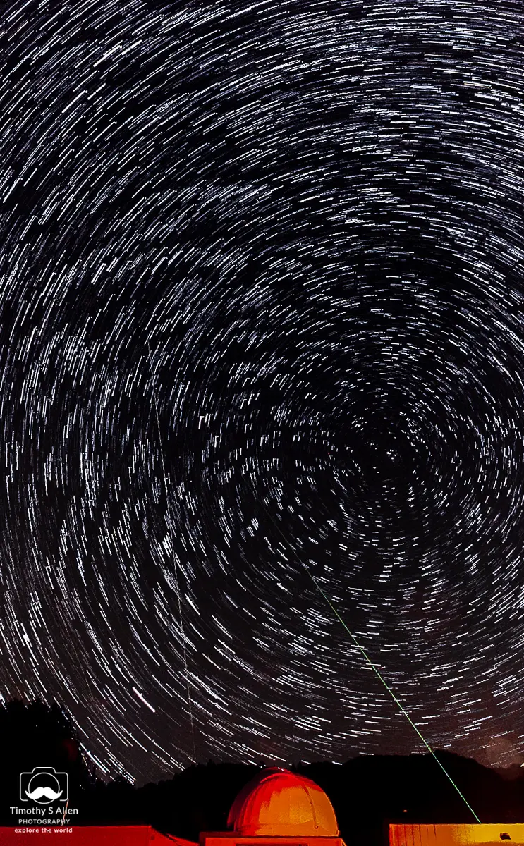 traînées d'étoiles couleurs intenses